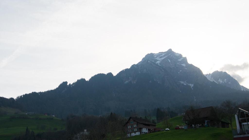 Hotel Roggerli Hergiswil Buitenkant foto